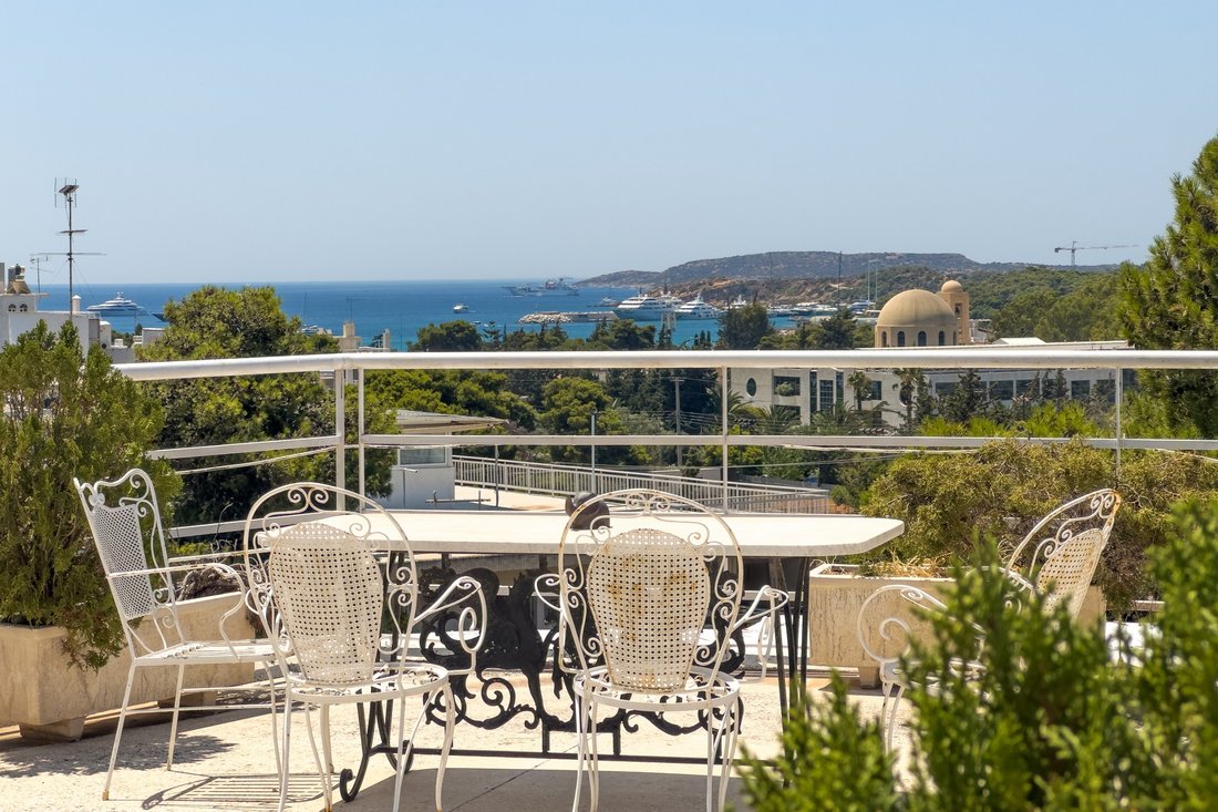 House in Vouliagmeni, Attica, Greece 1 - 18928125