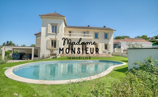 House in Champfleuri, Bourgoin-Jallieu, France 1