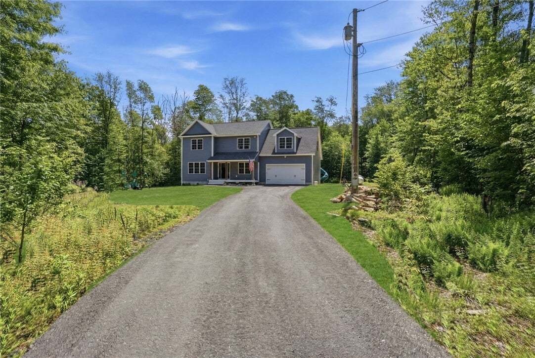 House in Burrillville, Rhode Island, United States 2 - 18925349