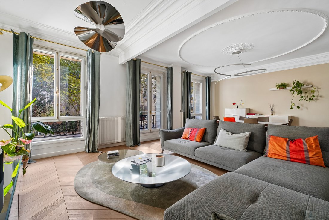 Apartment in Saint Placide, Paris 6e Arrondissement, Paris 3 - 18924050