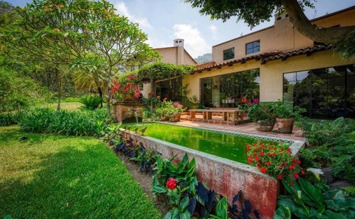 House in San Miguel Dueñas, Sacatepéquez Department, Guatemala 1