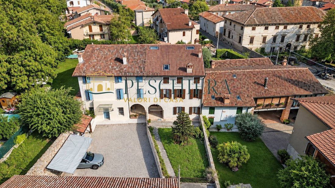 Villa in Sona, Veneto, Italy 4 - 18927905
