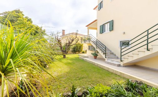 Villa in Povoa de Santa Iria e Forte da Casa, Lisbon, Portugal 1