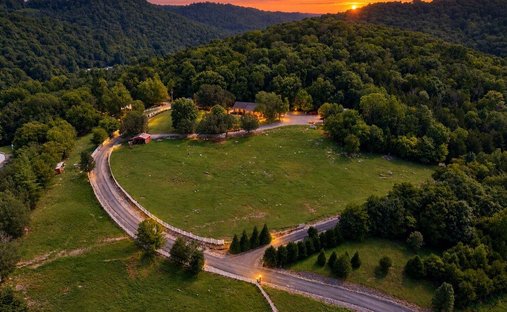 House in Dowelltown, Tennessee, United States 1