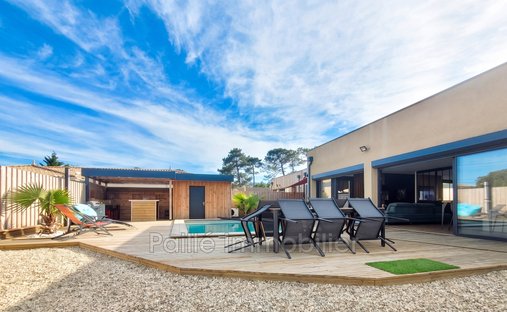 Villa in Vendays-Montalivet, Nouvelle-Aquitaine, France 1