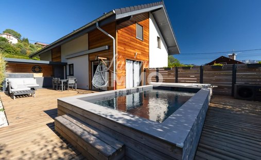 House in Sud, Saint-Jorioz, France 1