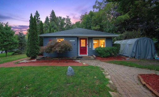 House in Township of Hamburg, Michigan, United States 1