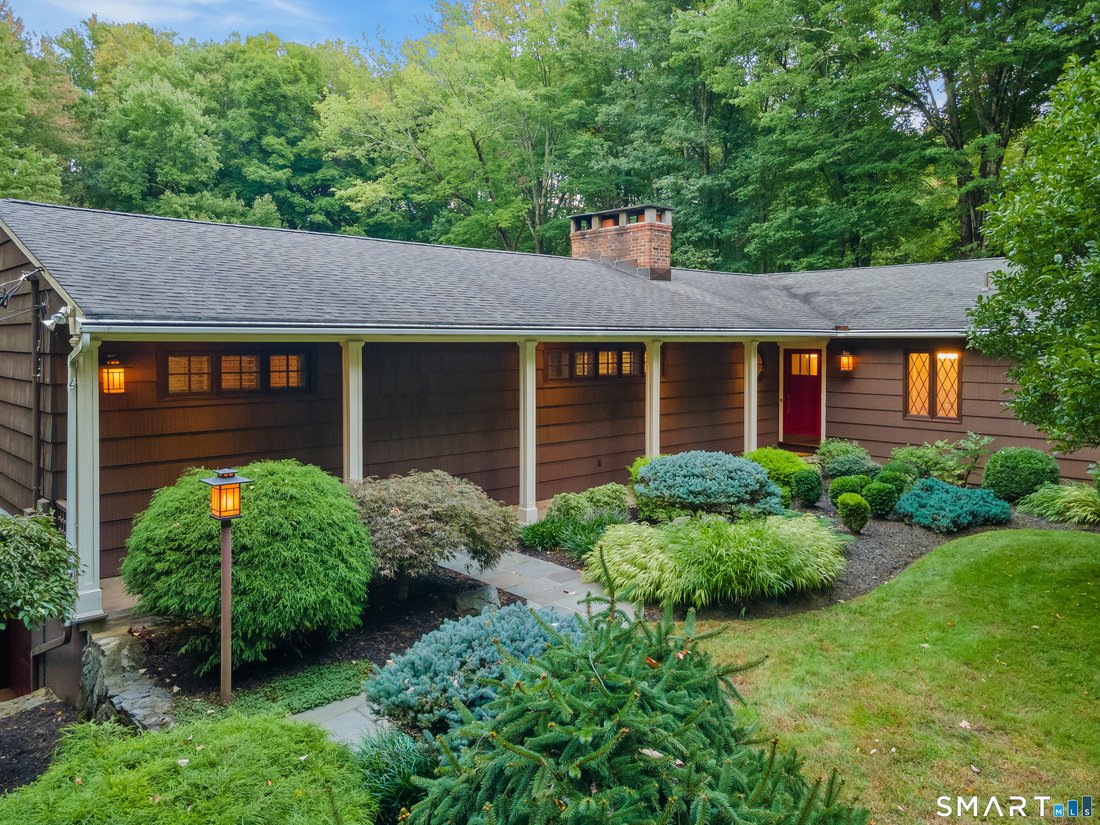 House in Newtown, Connecticut, United States 3 - 18927689