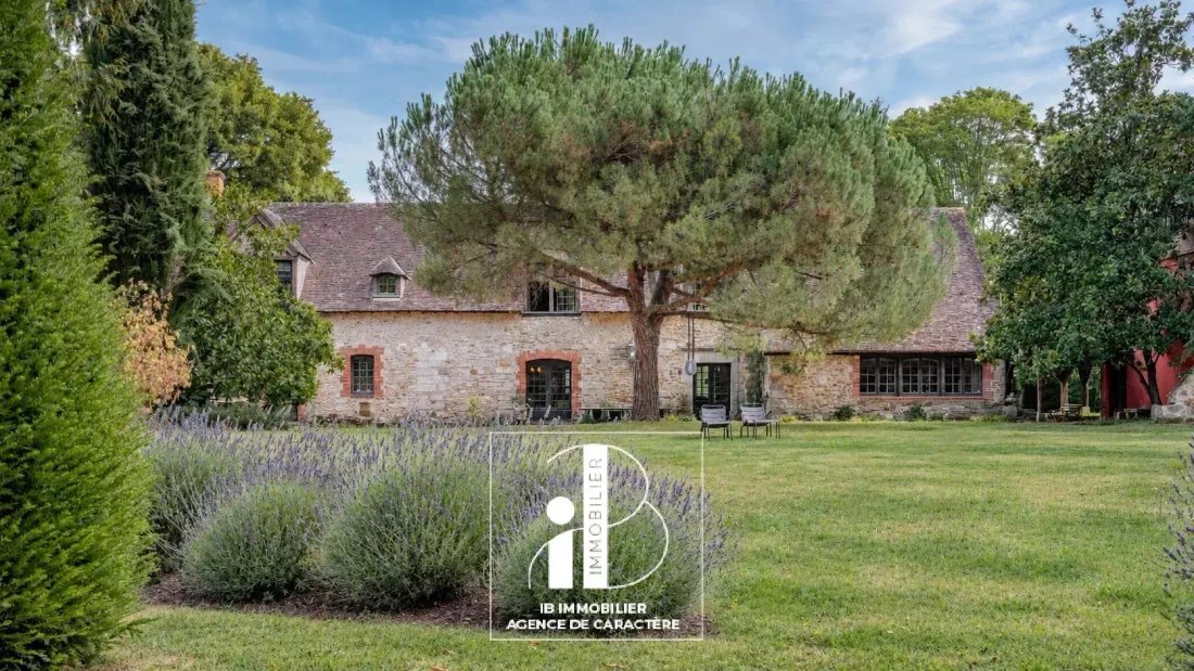 Estate in Rambouillet, Ile-de-France, France 2 - 18793376