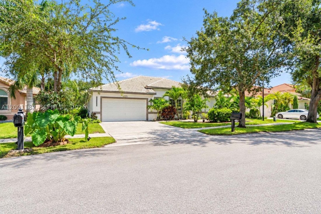 Casa a Coconut Creek, Florida, Stati Uniti 1 - 18899684