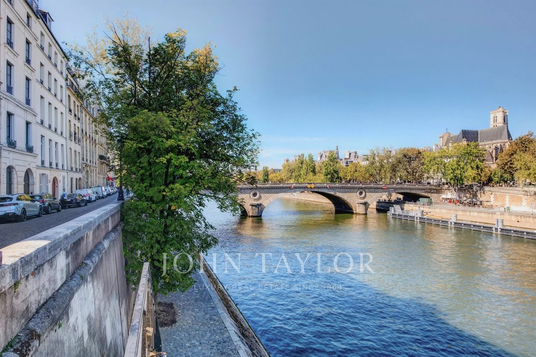 Apartment in Île Saint Louis, Paris 4e Arrondissement, Paris 2 - 18927468