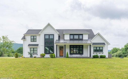 House in Hollidaysburg, Pennsylvania, United States 1