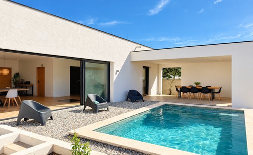 House in Vers-Pont-du-Gard, Occitania, France 1