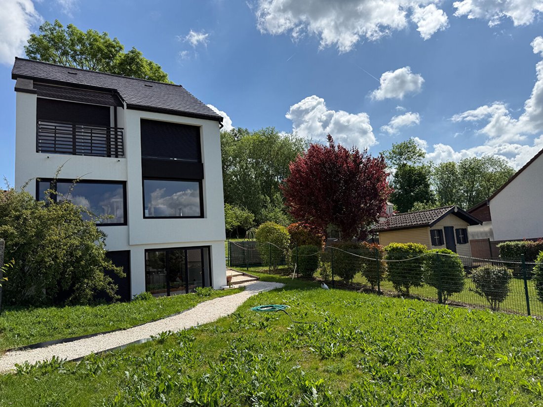 Villa in Villiers-Saint-Frederic, Ile-de-France, France 1 - 18011423