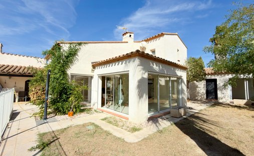 Villa in Zone Plage, Saint-Cyprien, France 1