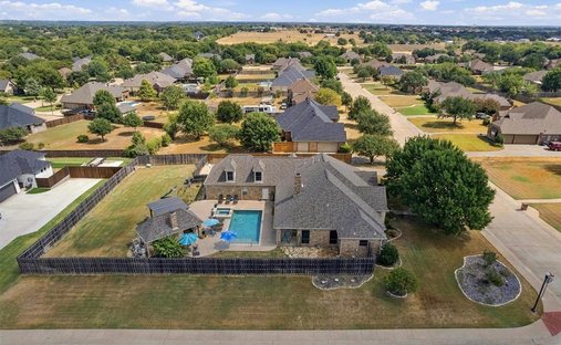 House in Midlothian, Texas, United States 1