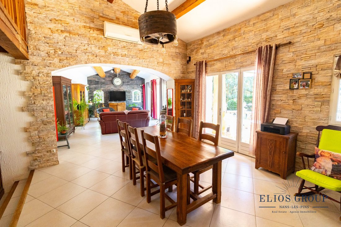 House in Nans-les-Pins, Provence-Alpes-Côte d'Azur, France 4 - 18385379