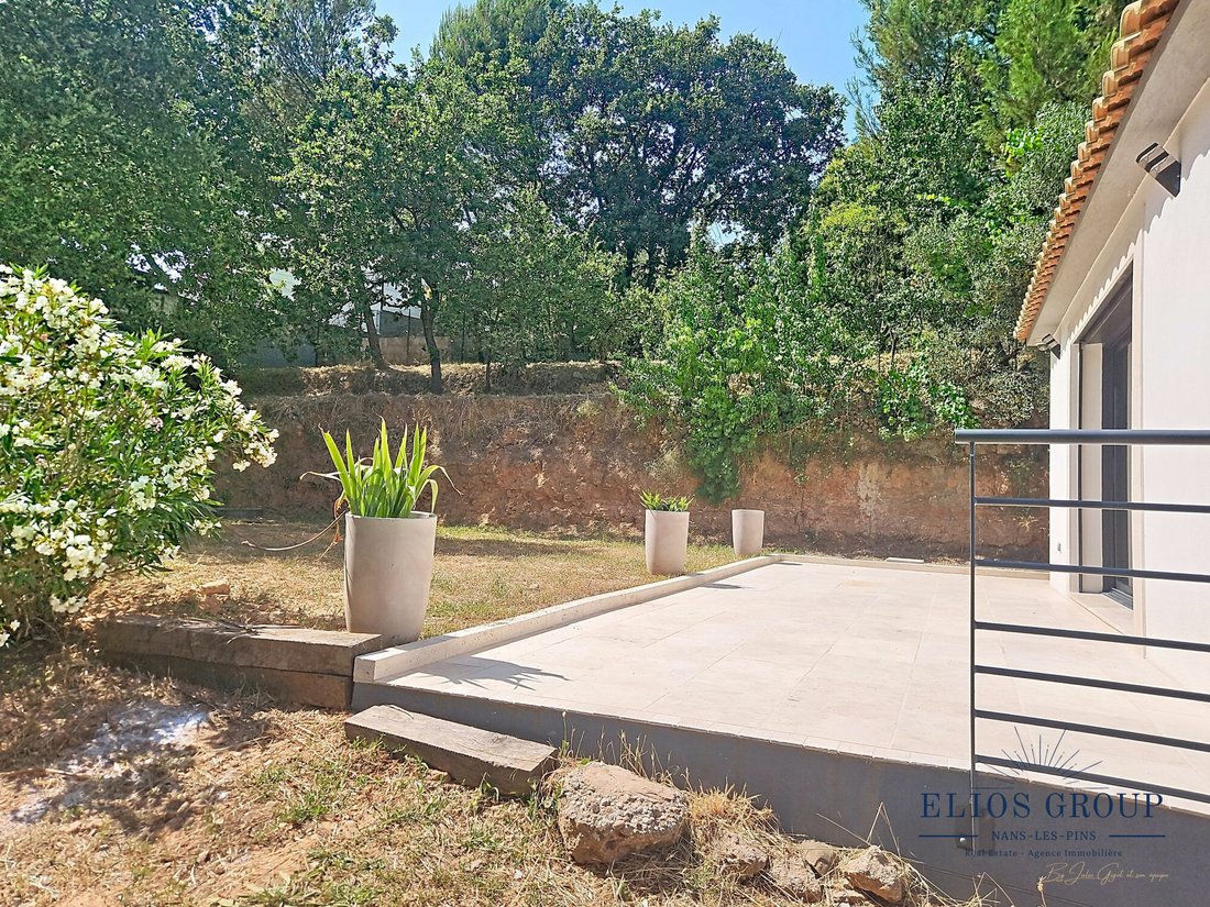 Villa in La Destrousse, Provence-Alpes-Côte d'Azur, France 3 - 18385260
