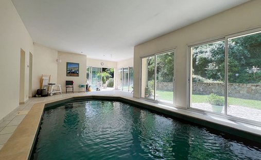 House in Le Brionneau-Parc de la Haye, Avrillé, France 1