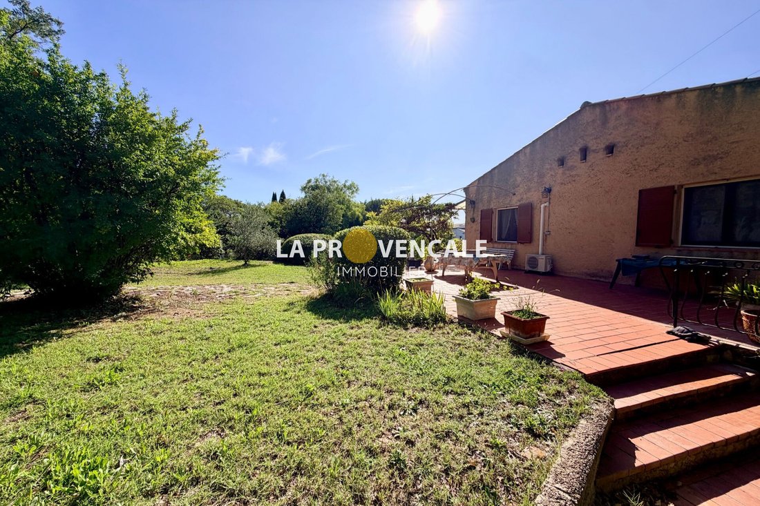 Villa in Bouc-Bel-Air, Provence-Alpes-Côte d'Azur, France 4 - 18923690