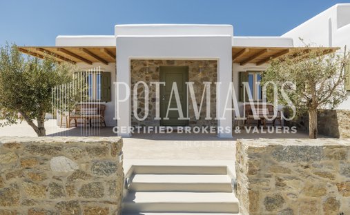 House in Ano Mera Community, Aegean, Greece 1