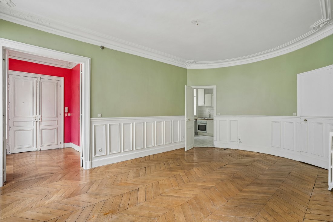 Apartment in Saint Philippe du Roule, Paris 8e Arrondissement, Paris 3 - 18924075