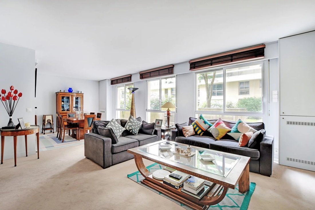 Apartment in Invalides, Paris 7e Arrondissement, Paris 1 - 18927459