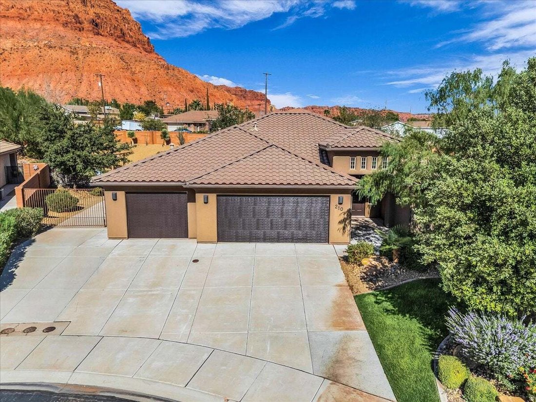 House in Ivins, Utah, United States 3 - 18926046