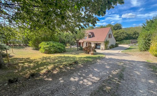 House in Coteau Sud, Chevreuse, France 1