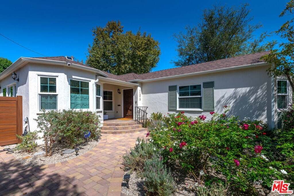 House in Los Angeles, California, United States 3 - 18925013
