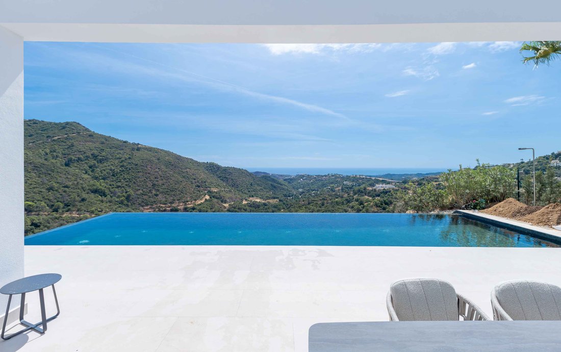 Villa in Benahavis, Andalusia, Spain 3 - 18925449