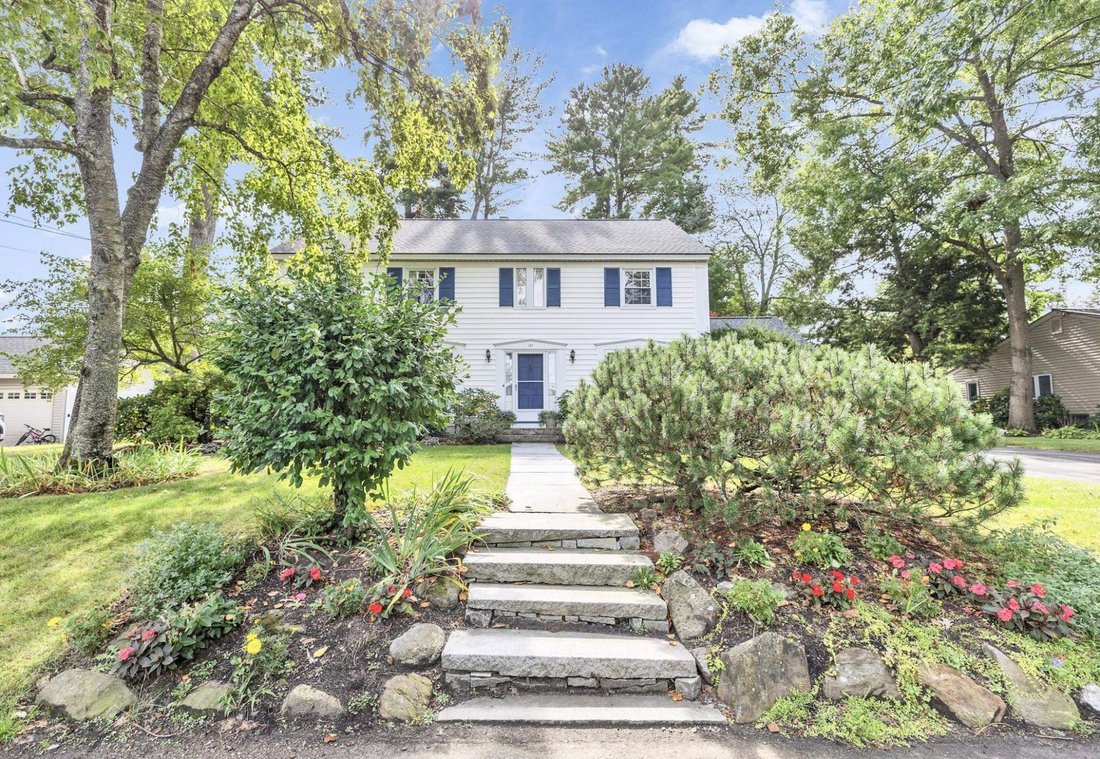 House in Manchester, New Hampshire, United States 3 - 18927955