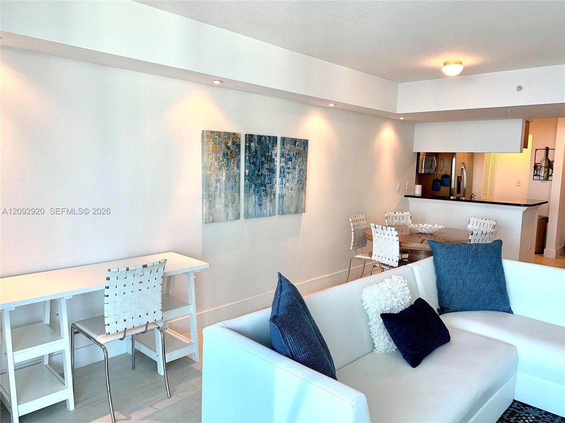 Condo in Miami, Florida, United States 3 - 18926744