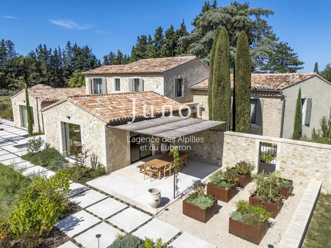 Country House in Eygalières, Provence-Alpes-Côte d'Azur, France 2 - 18014488