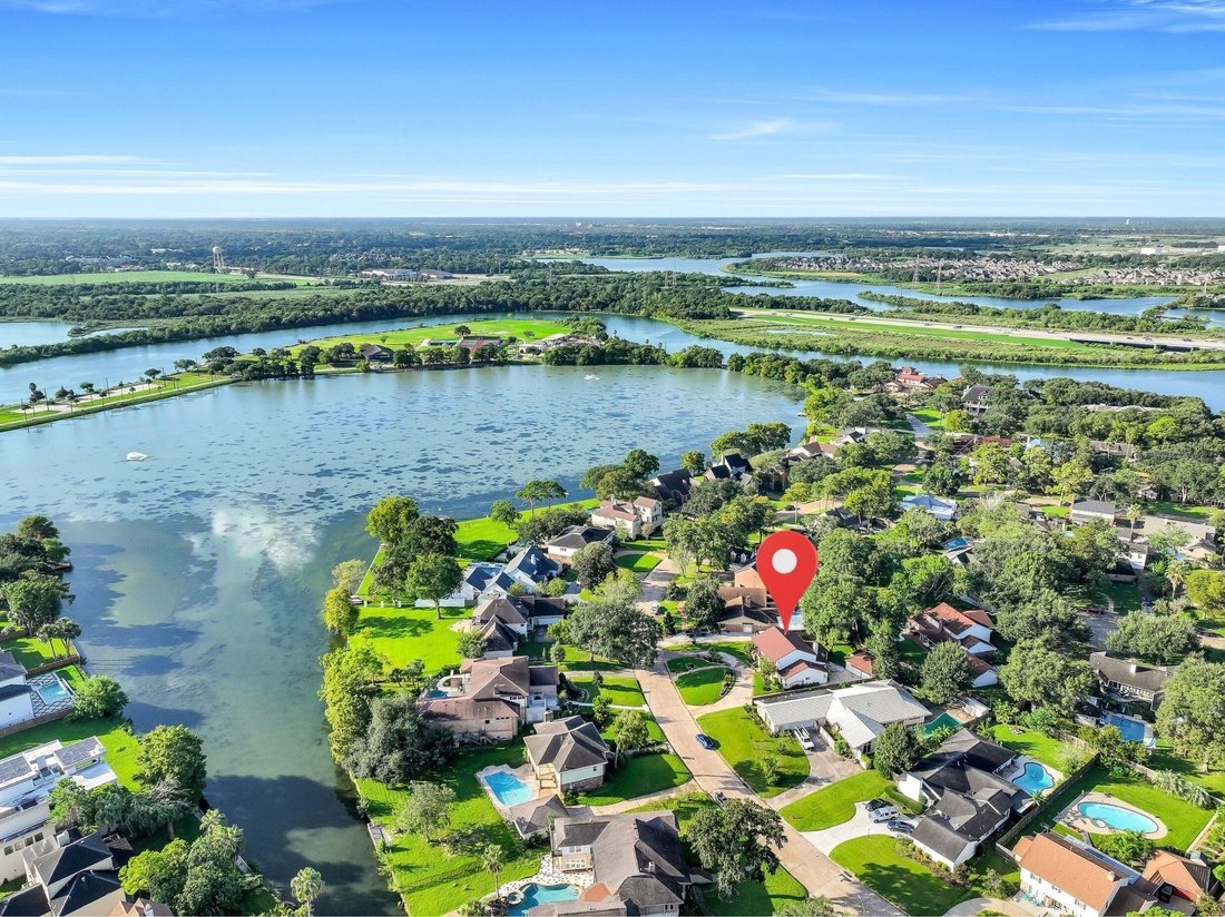 House in Nassau Bay, Texas, United States 2 - 18926619