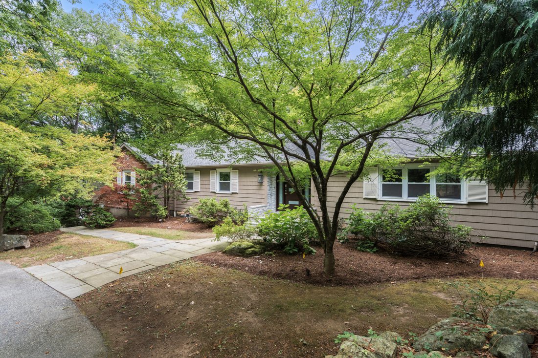 House in Weston, Massachusetts, United States 4 - 18924691