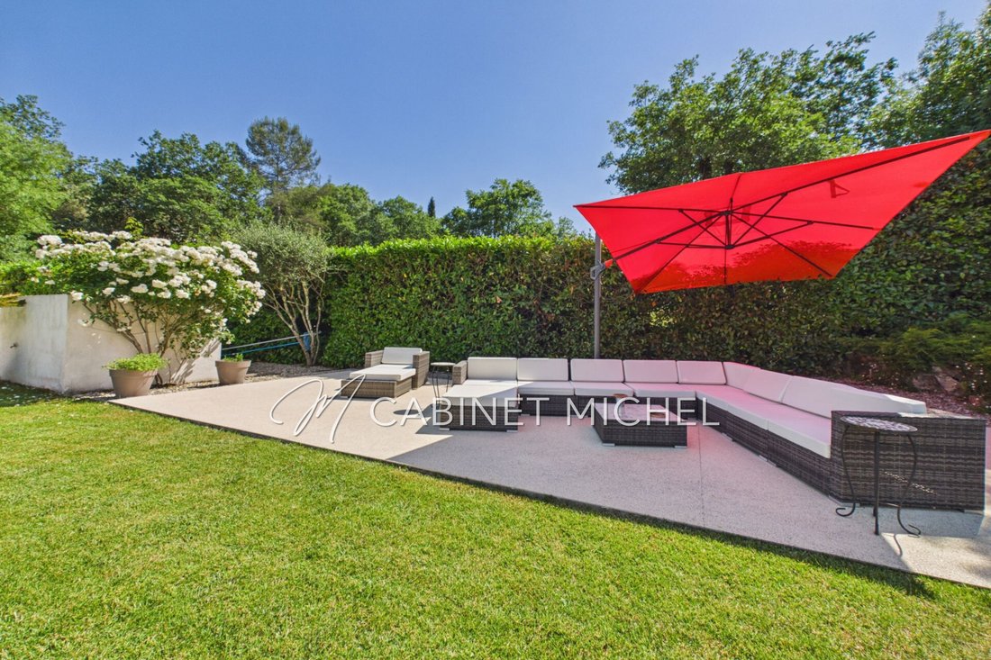 Villa in Le Rouret, Provence-Alpes-Côte d'Azur, France 5 - 18404103