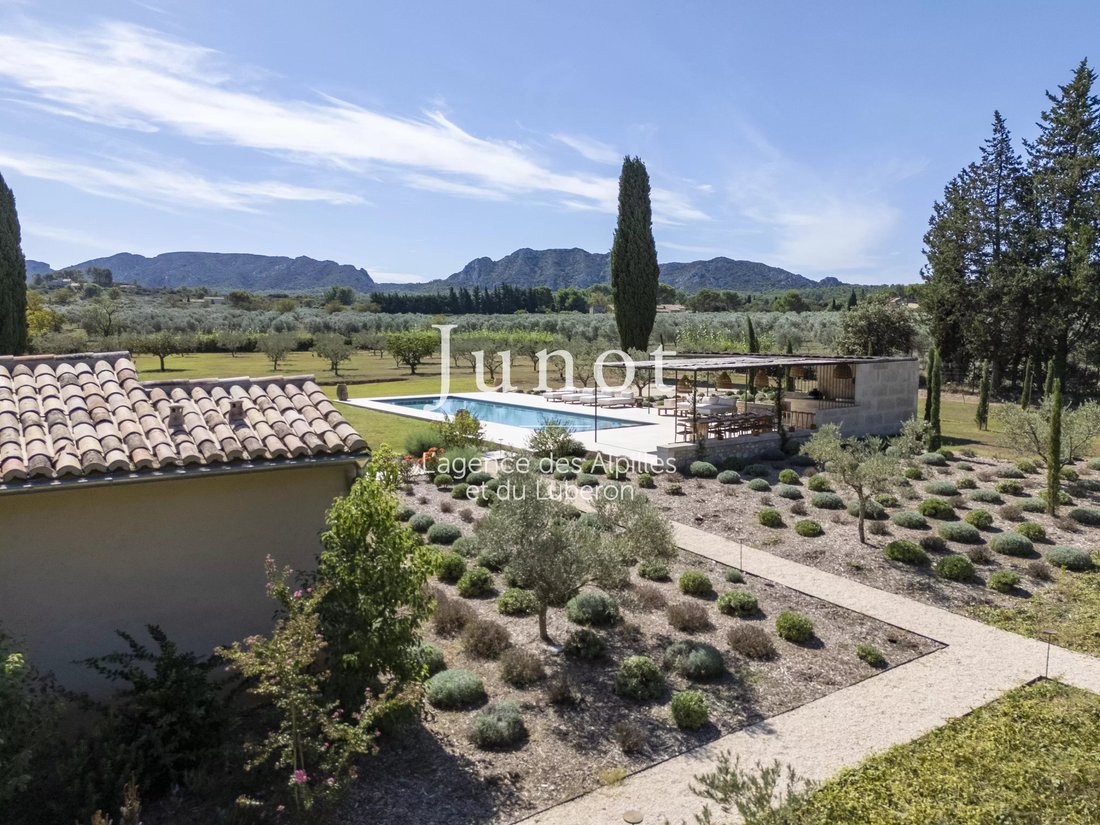 Country House in Eygalières, Provence-Alpes-Côte d'Azur, France 1 - 18014488