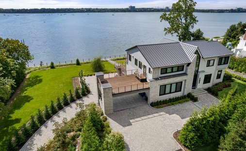 House in Great Neck, New York, United States 1