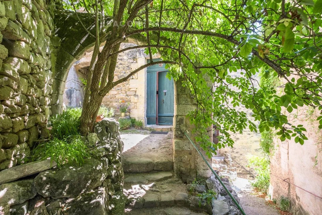 Haus in Lacoste, Provence-Alpes-Côte d'Azur, Frankreich 2 - 18189337