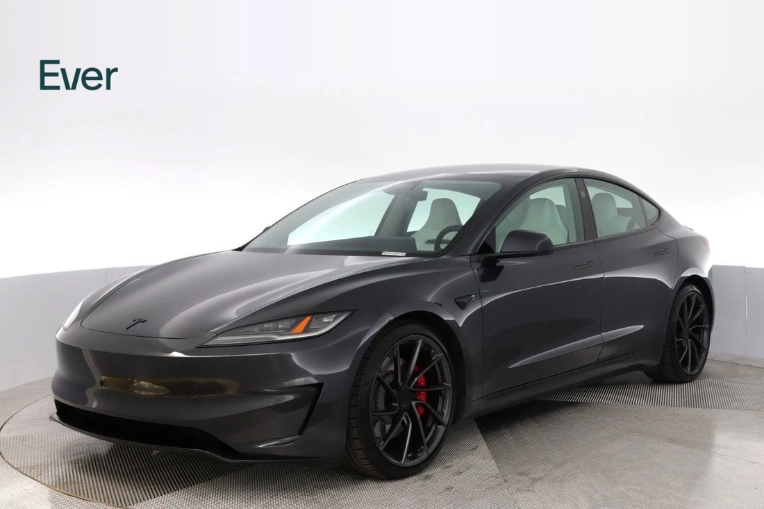Sedan in San Francisco, CA, United States 2 - 18924242