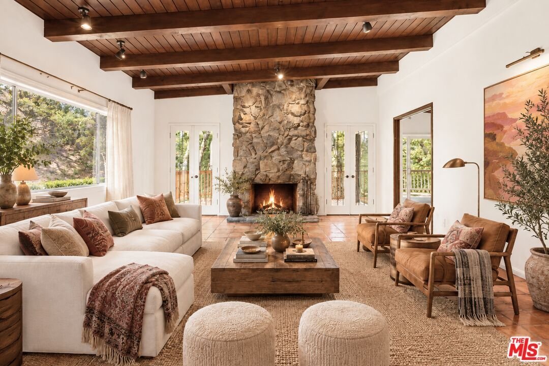 Los Angeles, California, United States 1 - 18926698