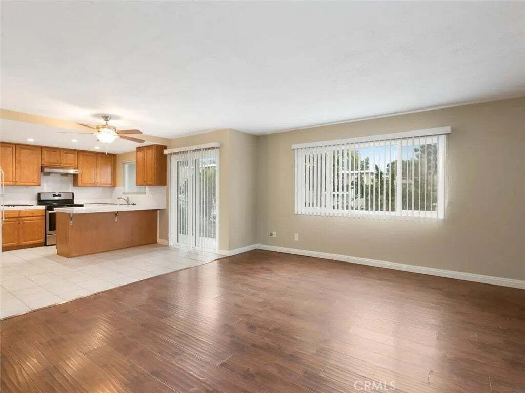 Vista, California, United States 3 - 18428325