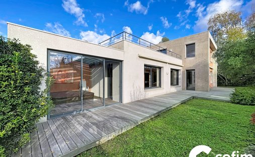 House in Bizanos, Nouvelle-Aquitaine, France 1