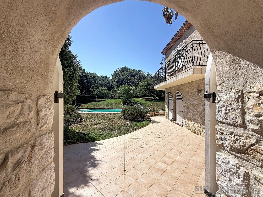 Villa in Nord, La Gaude, France 4 - 18928079