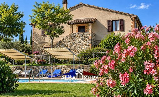 Villa in Radicondoli, Tuscany, Italy 1
