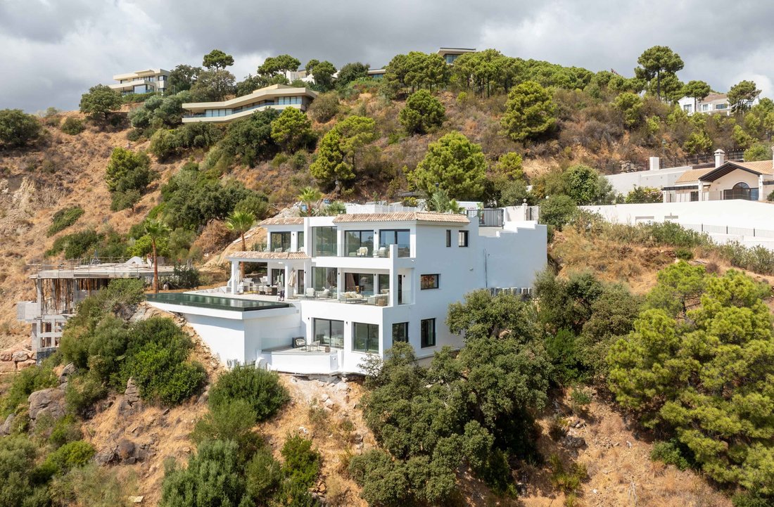 Villa in Benahavis, Andalusia, Spain 5 - 18925449