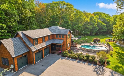 House in Waterford, Connecticut, United States 1