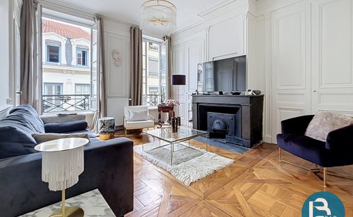 Apartment in Perralière, Lyon, Auvergne-Rhône-Alpes 1