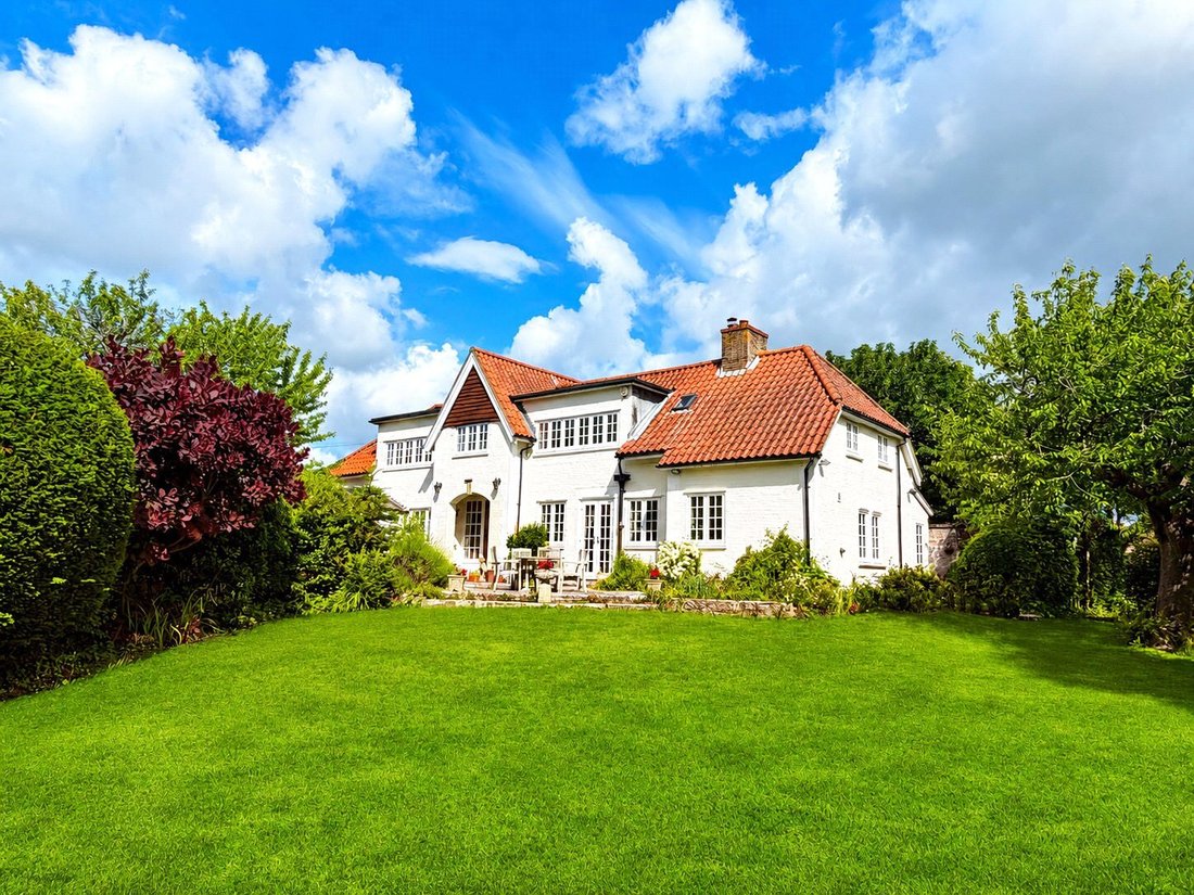 House in Lymington, England 1 - 18925615